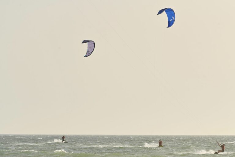 Kitesurf Essaouira | deux kites au large d'Essaouira
